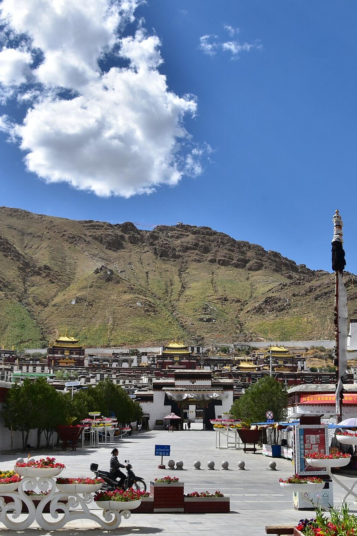 Tashilhunpo Monastery Shigatse